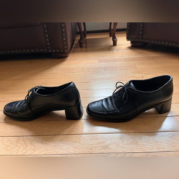 Black Heeled Lace Up Loafers - Picture 6 of 8